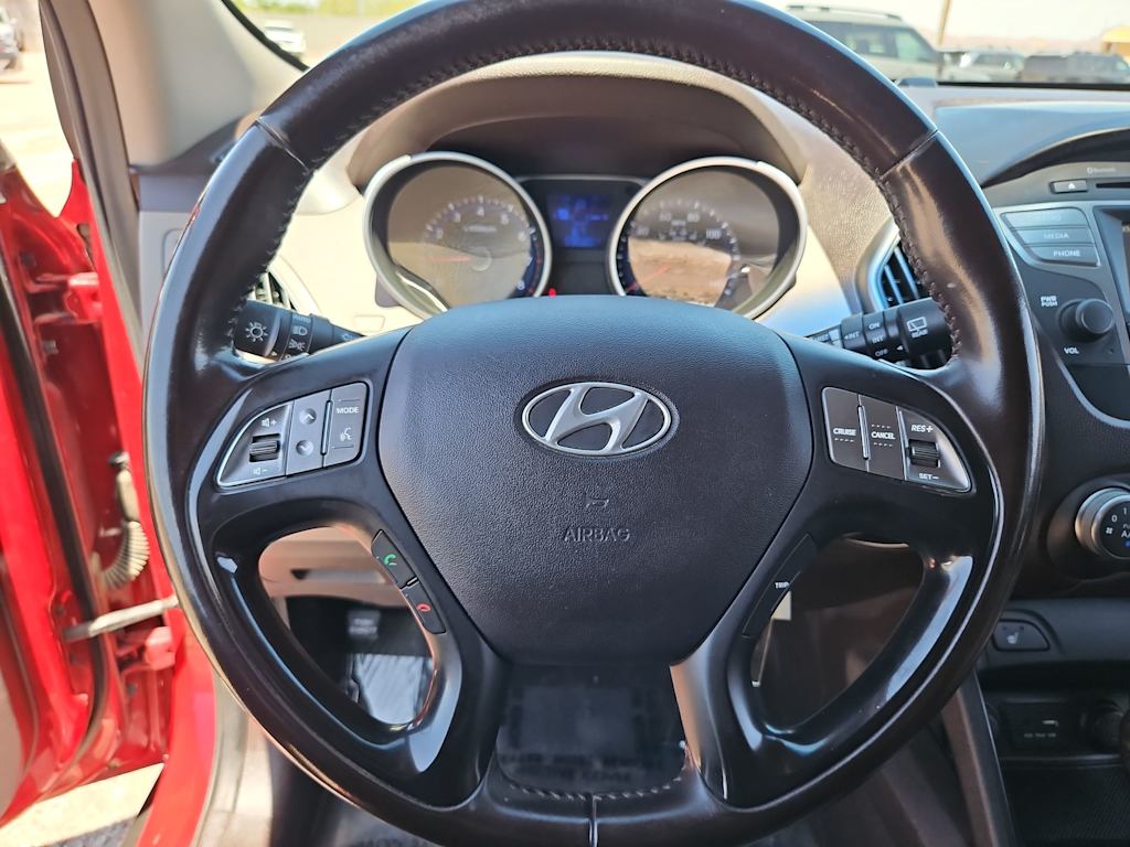 Thumbnail: 2015 Hyundai Tucson - 14
