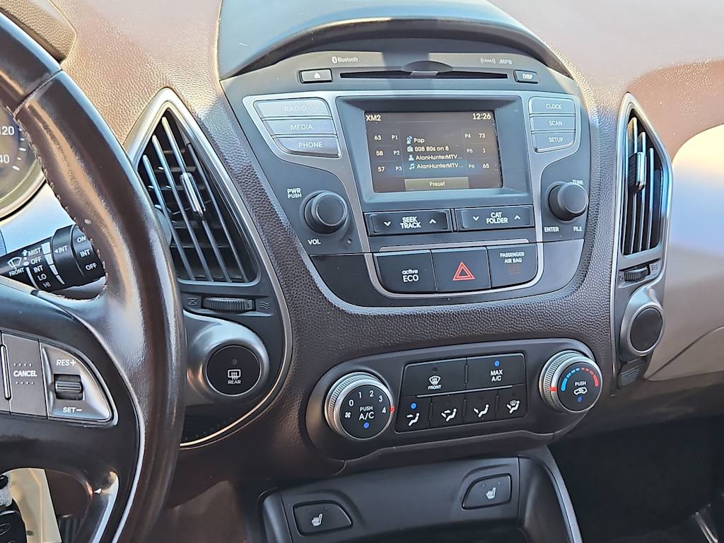 Thumbnail: 2015 Hyundai Tucson - 15