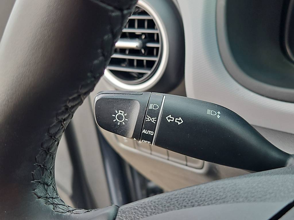 Thumbnail: 2021 Hyundai Kona - 32