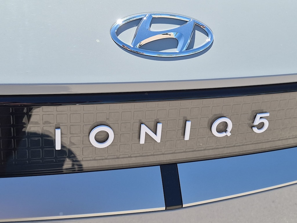 Thumbnail: 2024 Hyundai Ioniq 5 - 22
