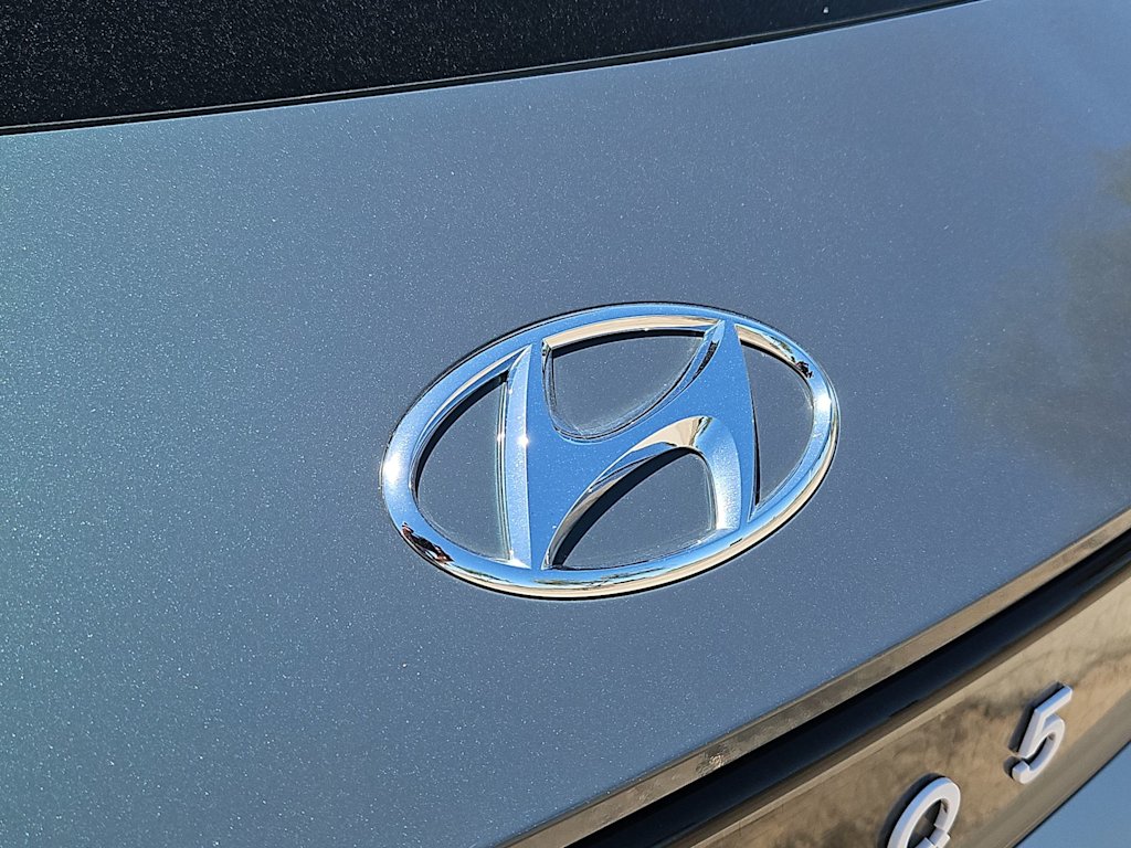 Thumbnail: 2024 Hyundai Ioniq 5 - 6