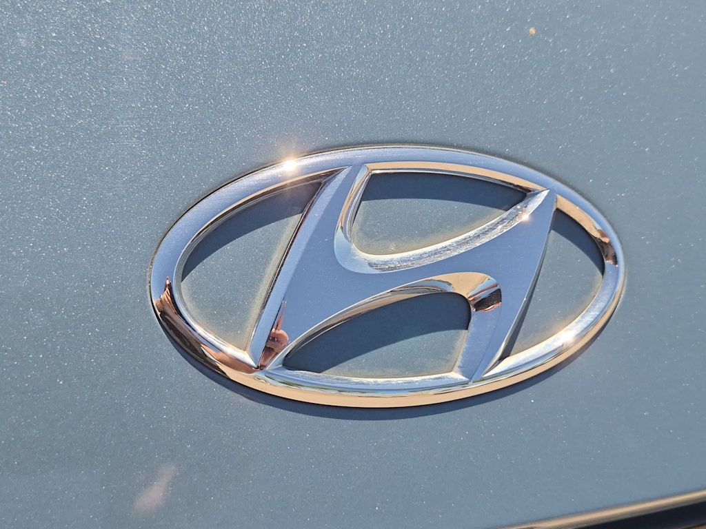 Thumbnail: 2023 Hyundai Ioniq 5 - 6