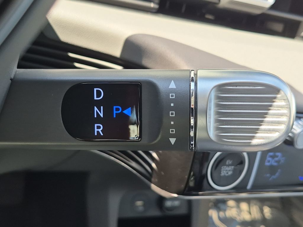 Thumbnail: 2023 Hyundai Ioniq 5 - 12