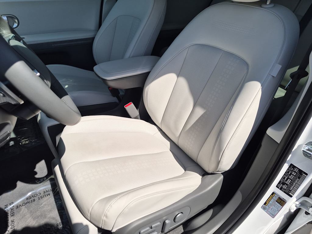 Thumbnail: 2023 Hyundai Ioniq 5 - 10