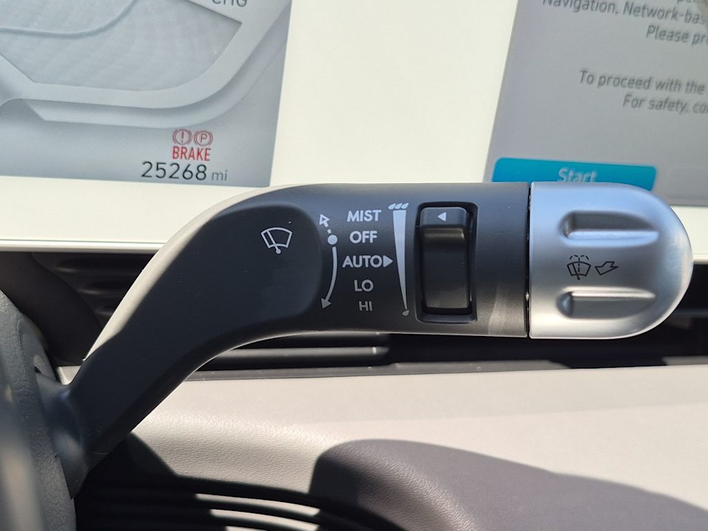 Thumbnail: 2023 Hyundai Ioniq 5 - 26