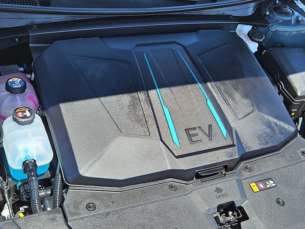 Thumbnail: 2024 Hyundai Ioniq 5 - 9