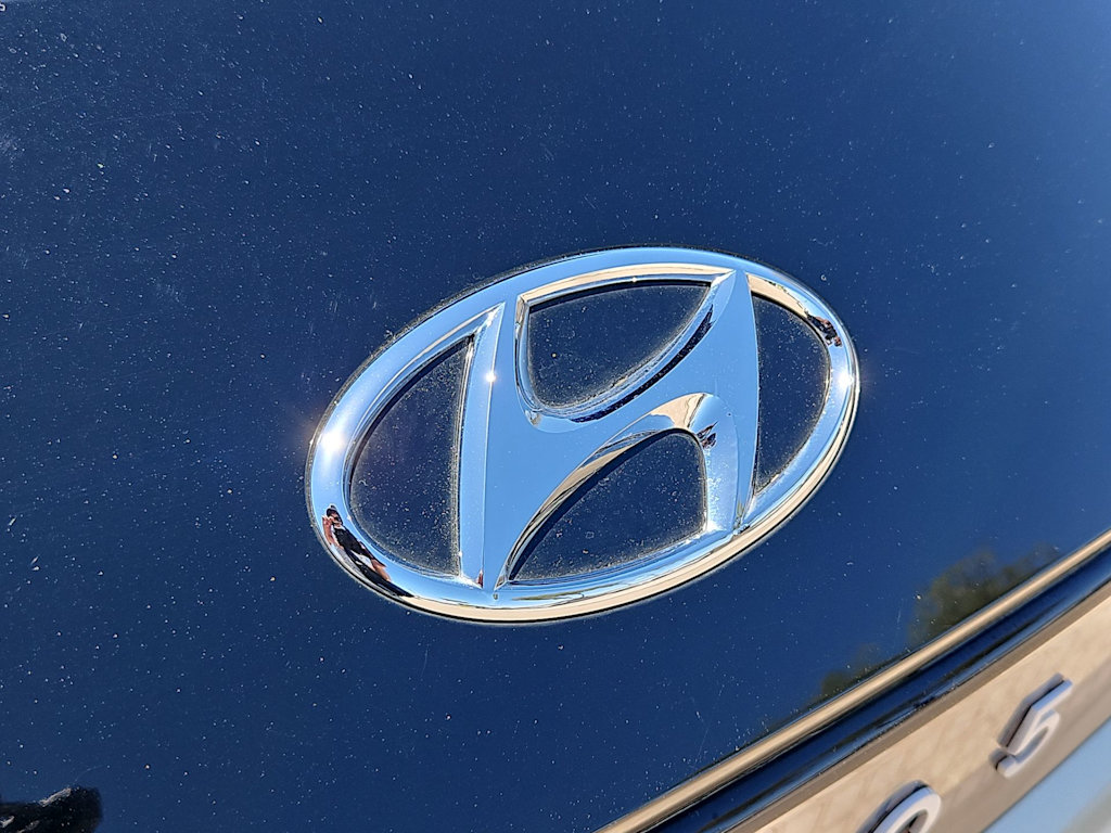 Thumbnail: 2023 Hyundai Ioniq 5 - 7