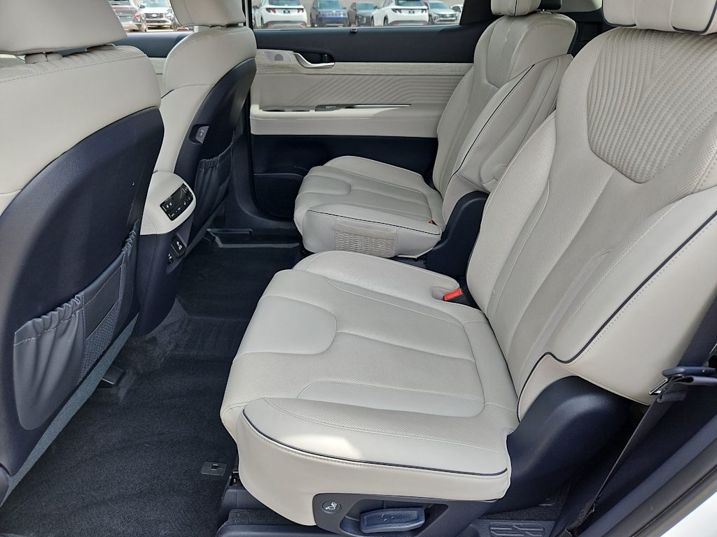 Thumbnail: 2023 Hyundai Palisade - 26