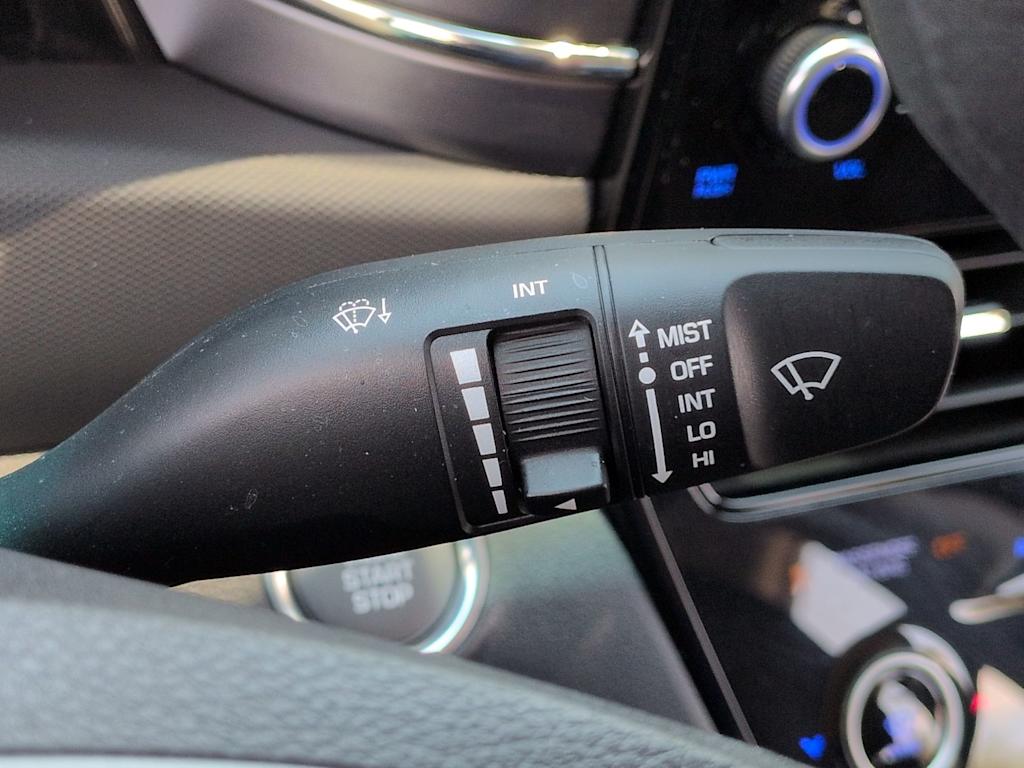 Thumbnail: 2022 Hyundai Ioniq - 30