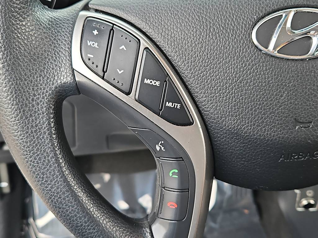 Thumbnail: 2016 Hyundai Elantra - 29