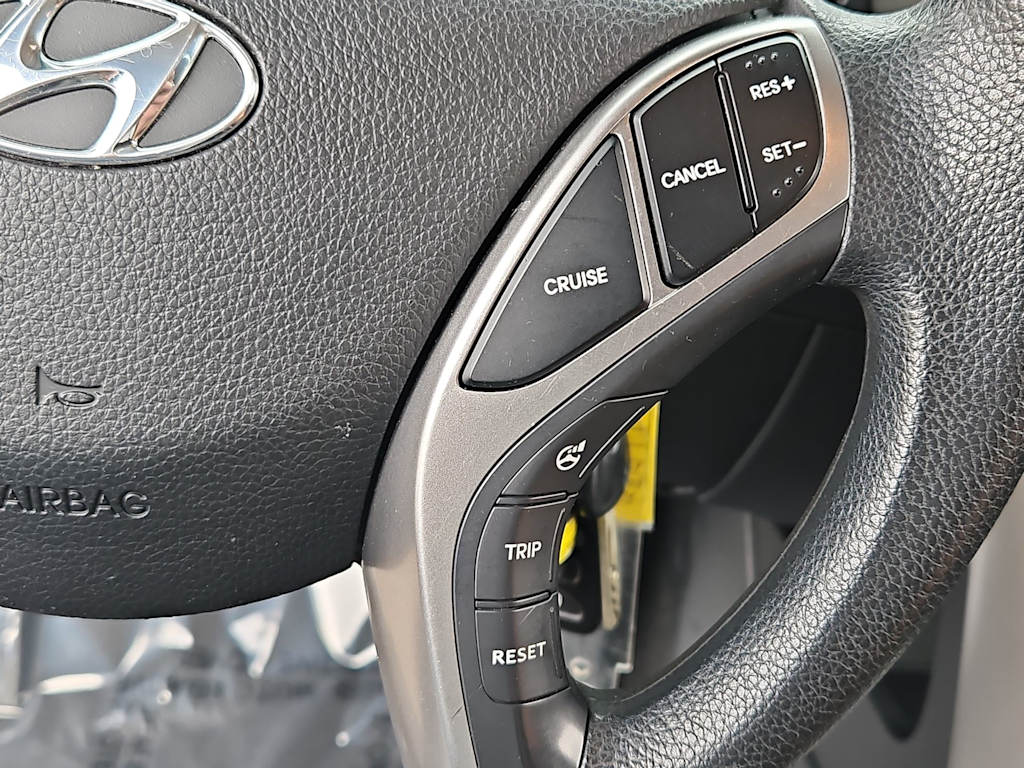 Thumbnail: 2016 Hyundai Elantra - 30