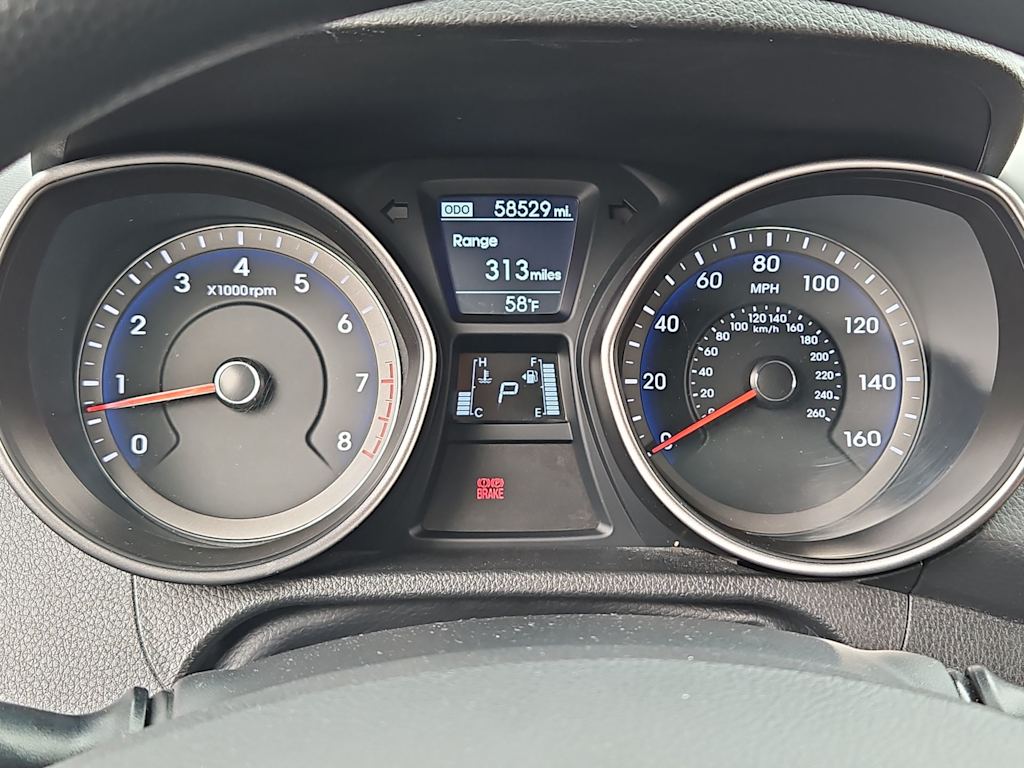 Thumbnail: 2016 Hyundai Elantra - 18