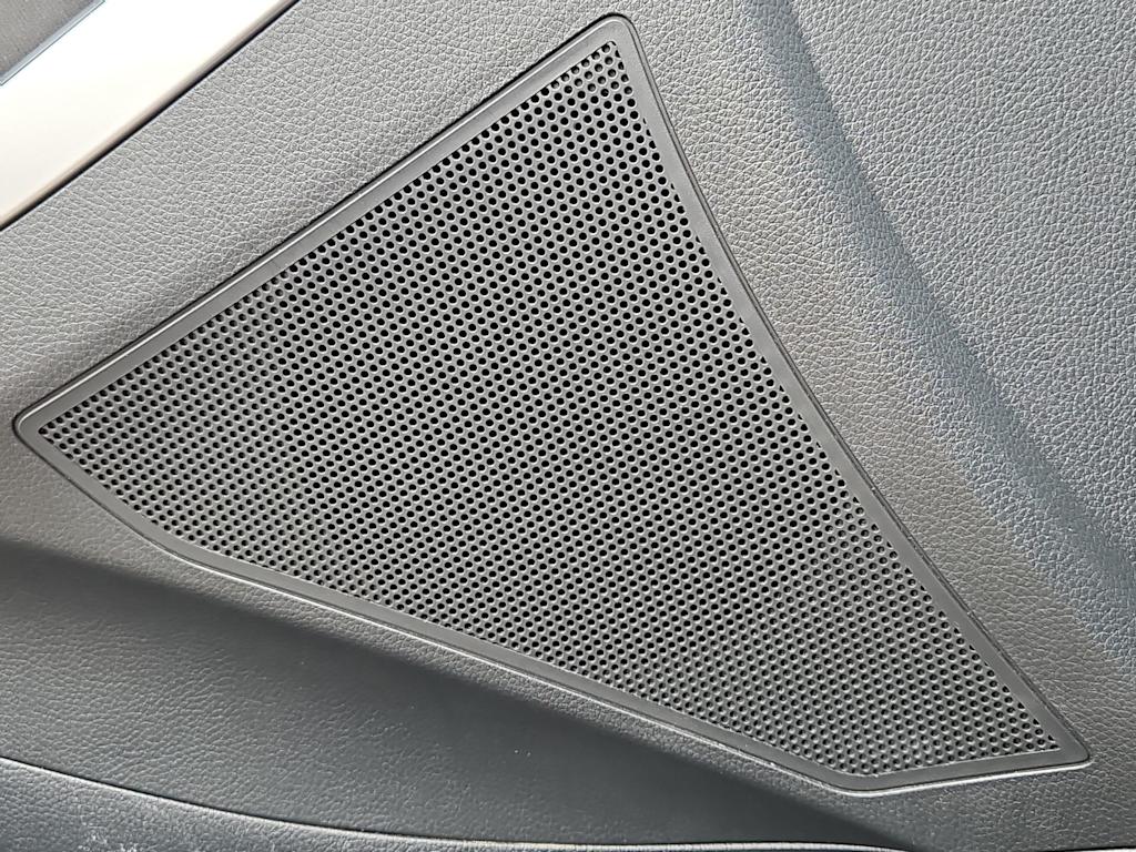 Thumbnail: 2016 Hyundai Elantra - 32