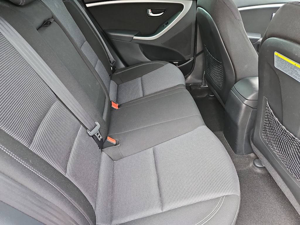 Thumbnail: 2016 Hyundai Elantra - 28