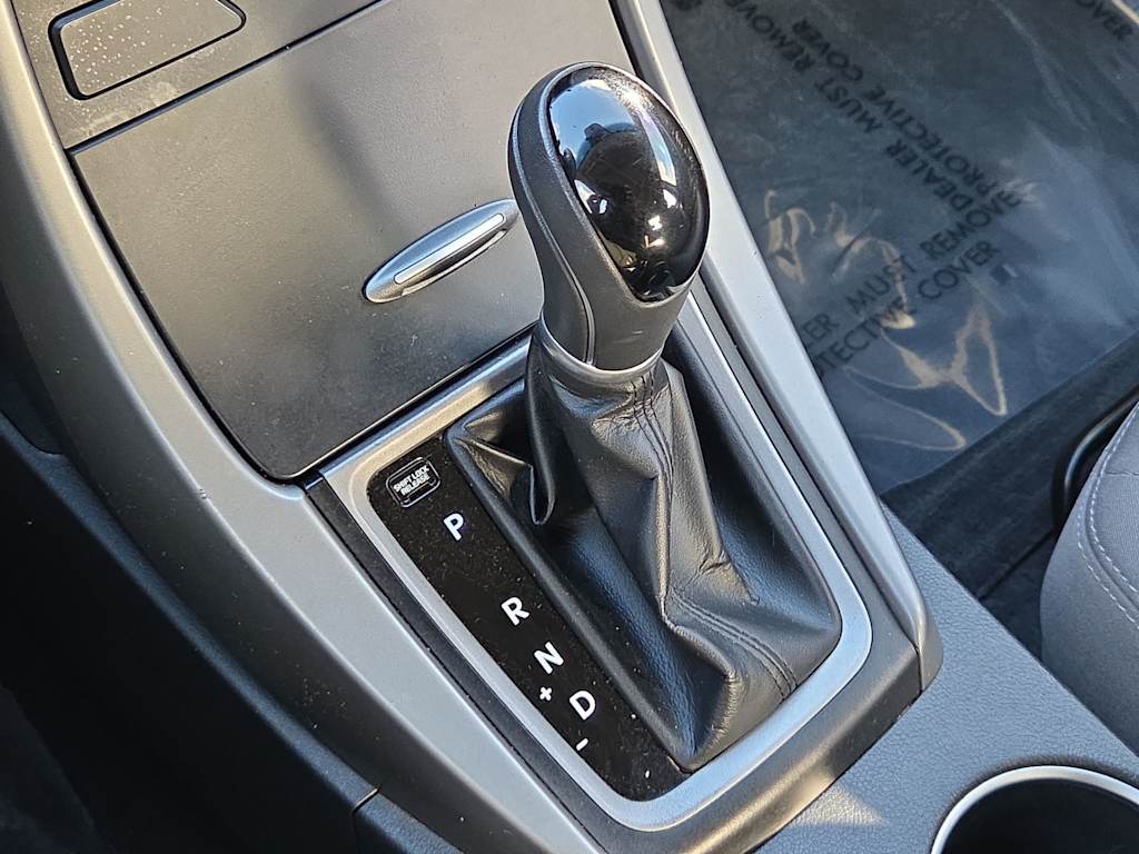 Thumbnail: 2016 Hyundai Elantra - 36