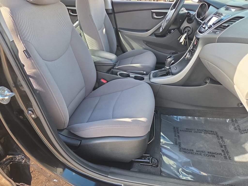 Thumbnail: 2016 Hyundai Elantra - 12