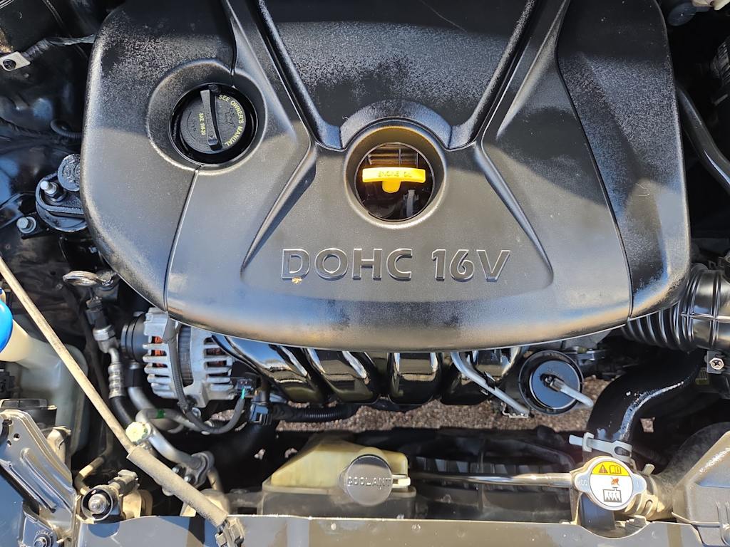 Thumbnail: 2016 Hyundai Elantra - 9