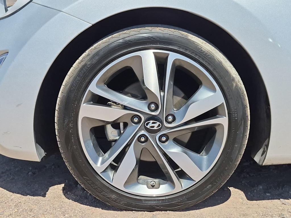 Thumbnail: 2015 Hyundai Elantra - 8