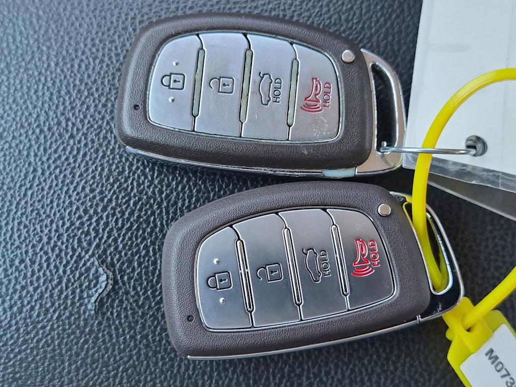 Thumbnail: 2015 Hyundai Elantra - 20