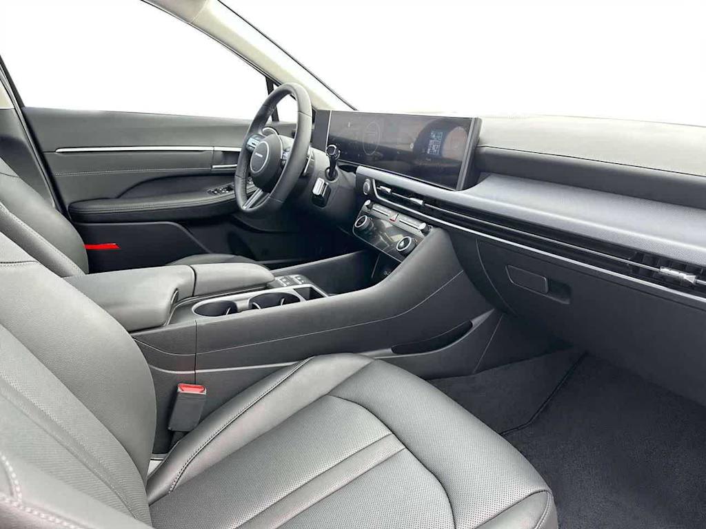 Thumbnail: 2025 Hyundai Sonata - 10