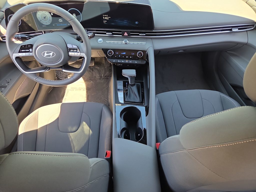 Thumbnail: 2025 Hyundai Sonata - 9