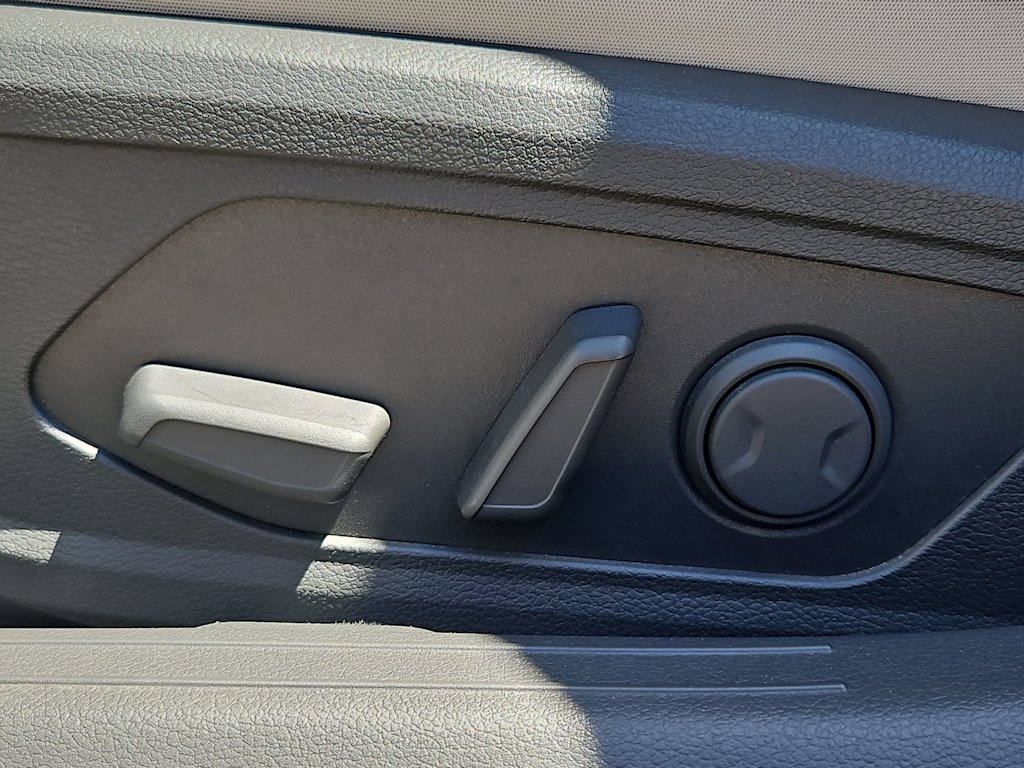 Thumbnail: 2023 Hyundai Sonata - 25