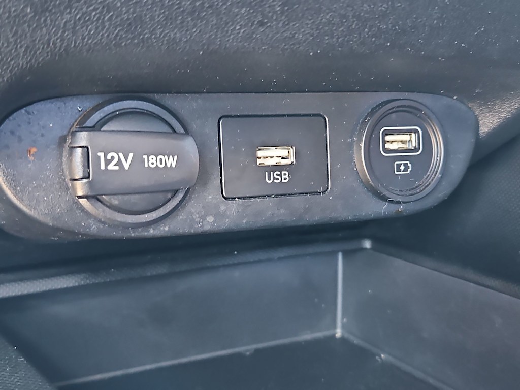 Thumbnail: 2023 Hyundai Elantra - 35