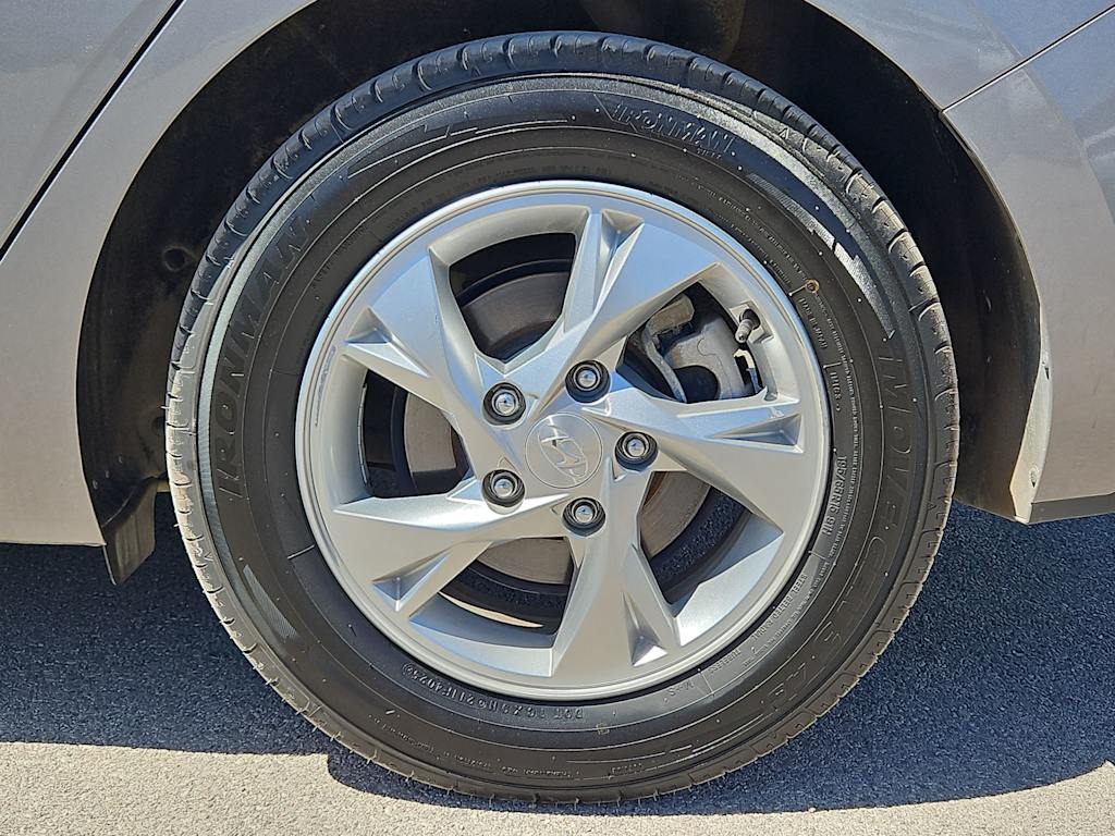 Thumbnail: 2023 Hyundai Elantra - 7