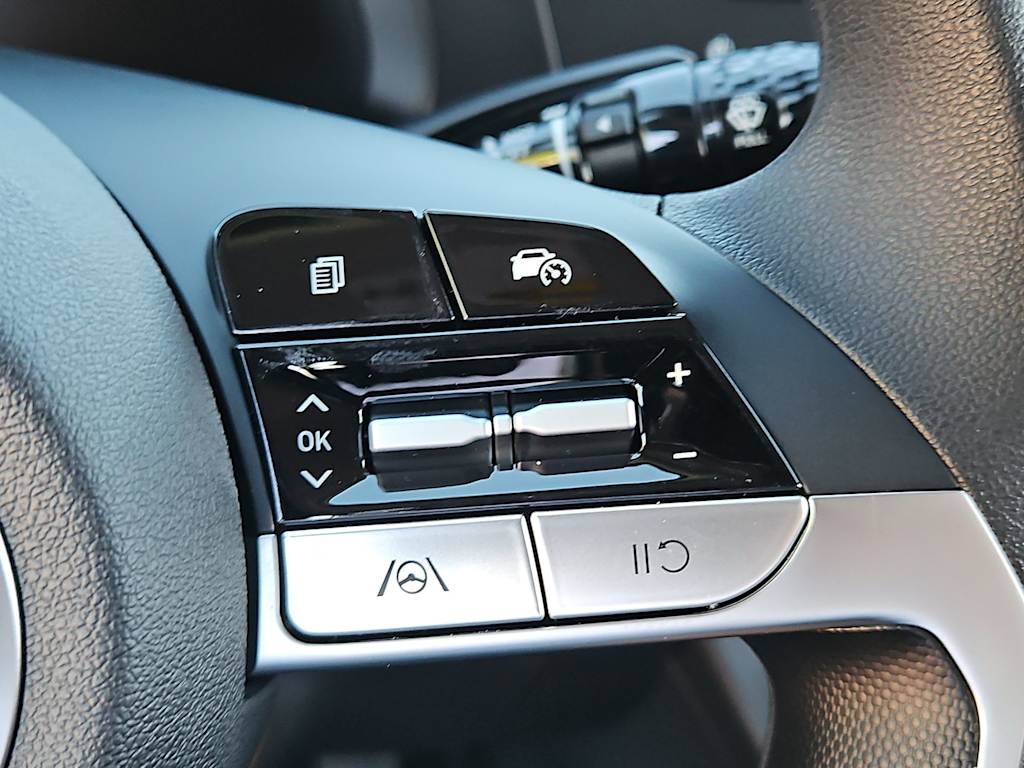 Thumbnail: 2025 Hyundai Elantra - 26