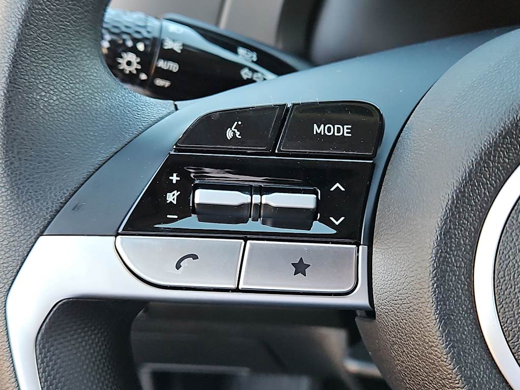 Thumbnail: 2025 Hyundai Elantra - 25