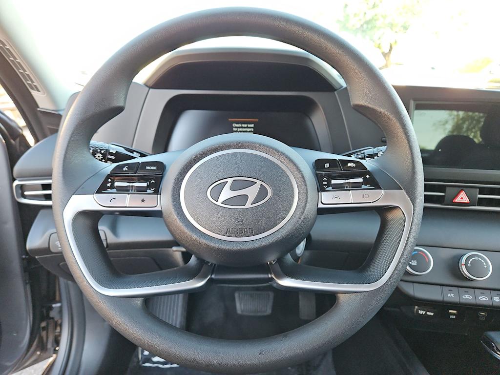 Thumbnail: 2025 Hyundai Elantra - 13