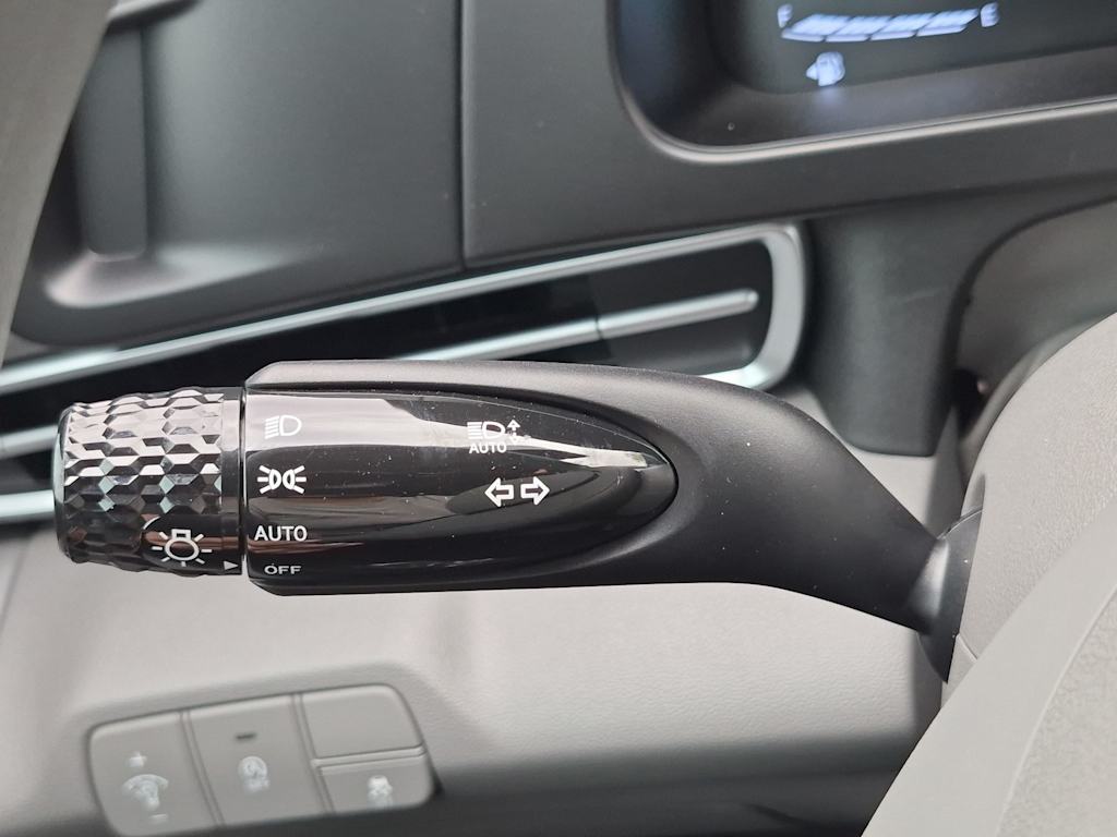 Thumbnail: 2026 Hyundai Elantra - 15