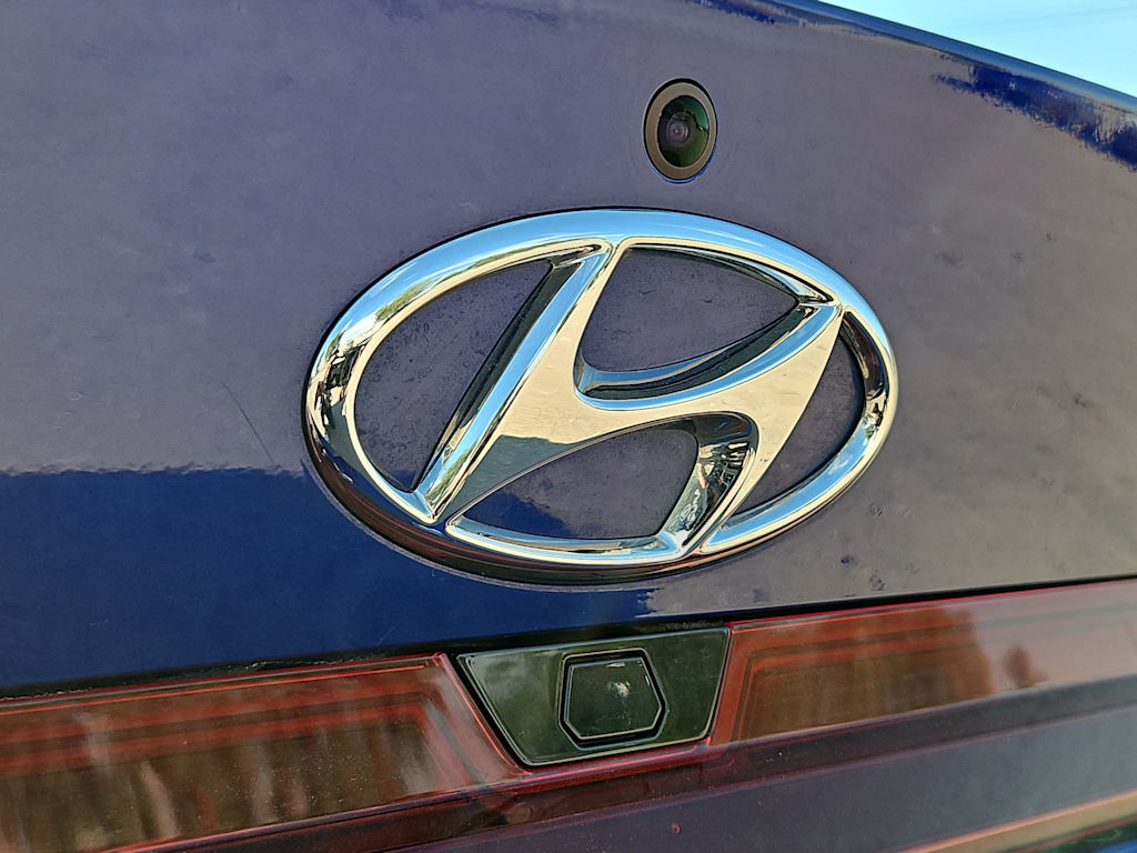 Thumbnail: 2023 Hyundai Elantra - 7