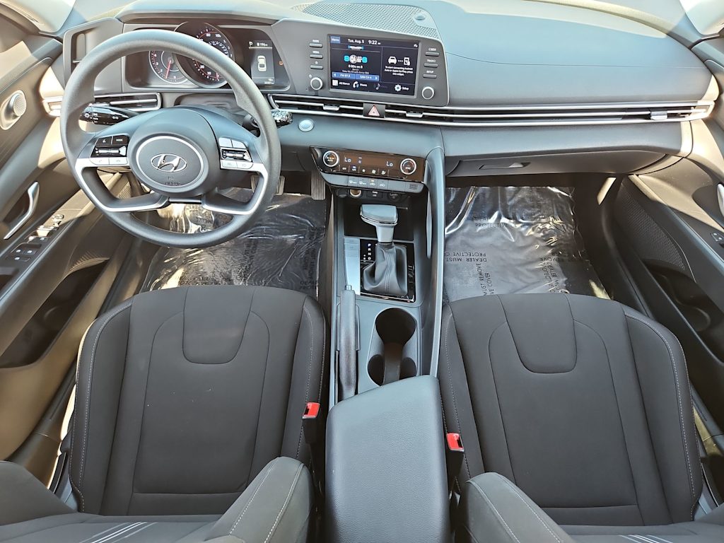 Thumbnail: 2023 Hyundai Elantra - 10