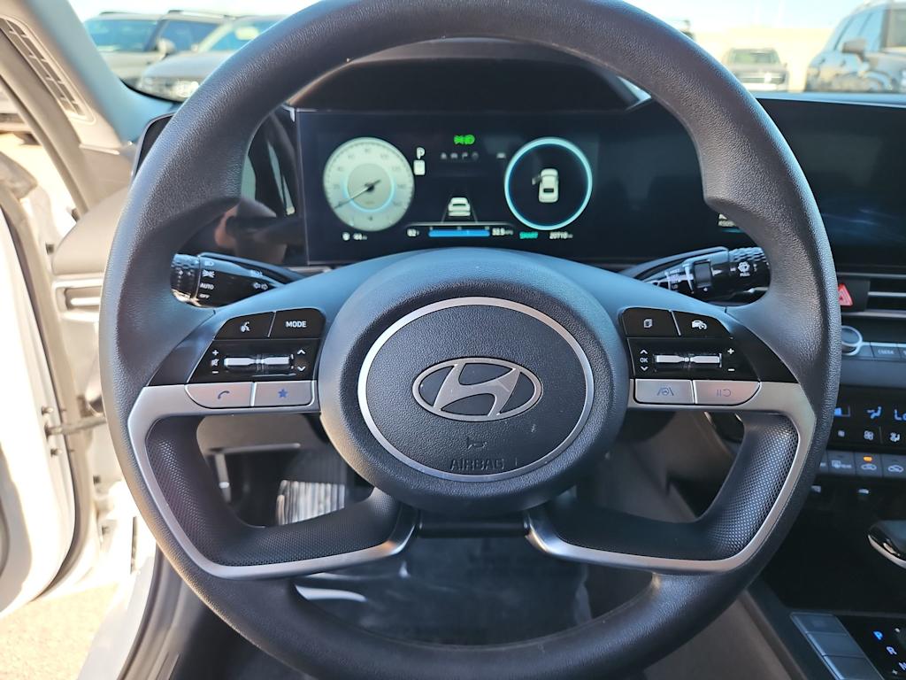 Thumbnail: 2024 Hyundai Elantra - 14