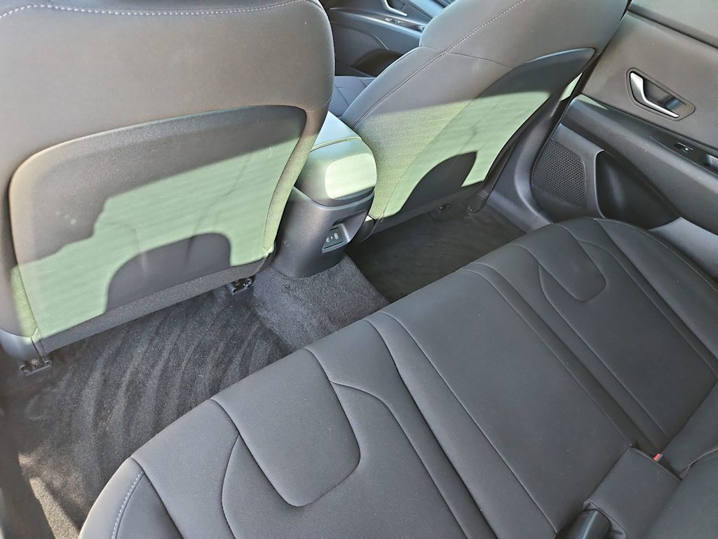 Thumbnail: 2024 Hyundai Elantra - 12