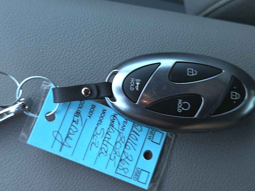 Thumbnail: 2025 Hyundai Elantra - 17