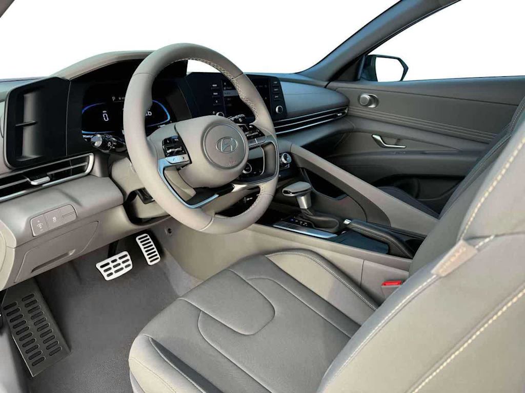 Thumbnail: 2025 Hyundai Elantra - 10