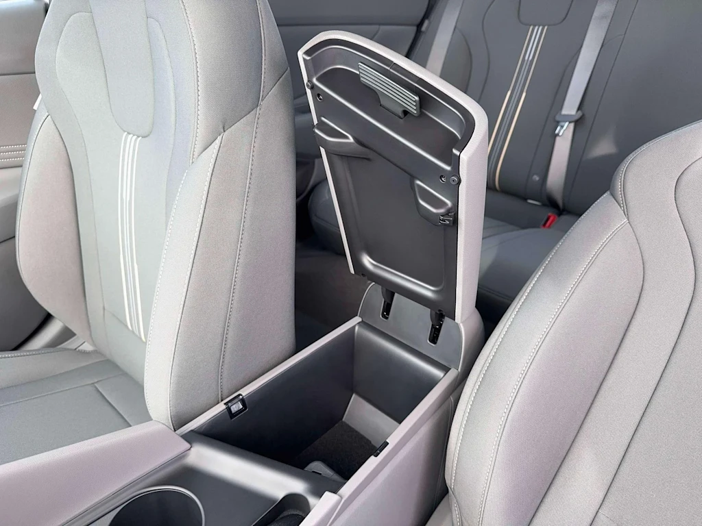 Thumbnail: 2026 Hyundai Elantra - 8