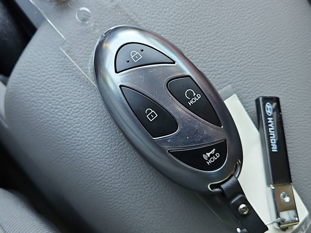 Thumbnail: 2026 Hyundai Elantra - 19