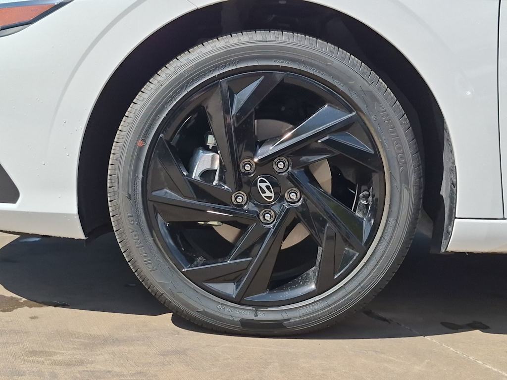 Thumbnail: 2026 Hyundai Elantra - 8