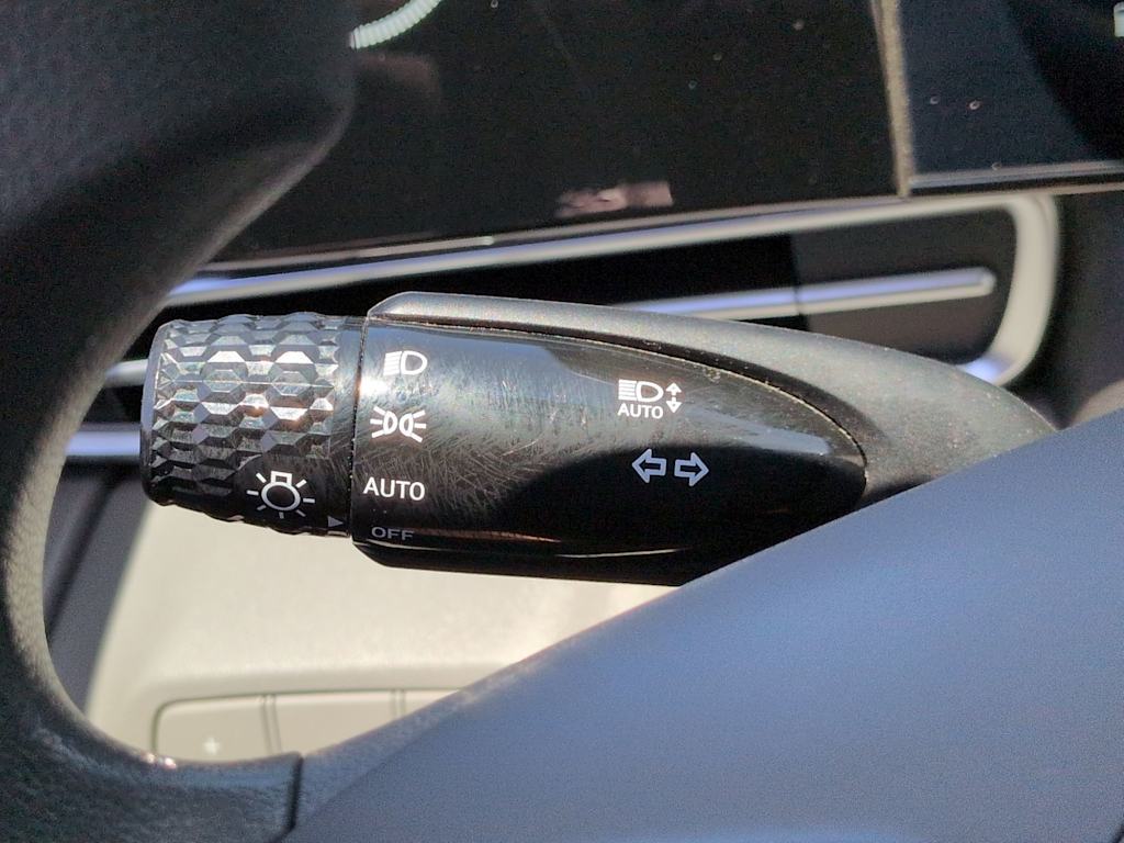 Thumbnail: 2024 Hyundai Elantra - 33