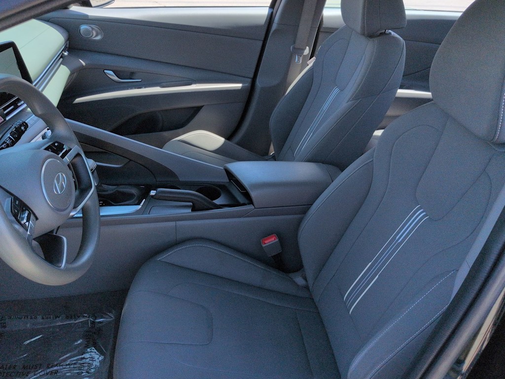 Thumbnail: 2024 Hyundai Elantra - 11