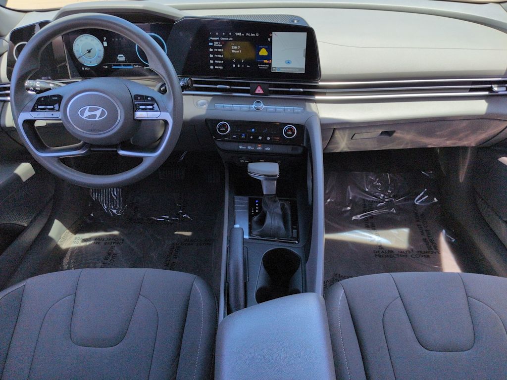 Thumbnail: 2024 Hyundai Elantra - 10