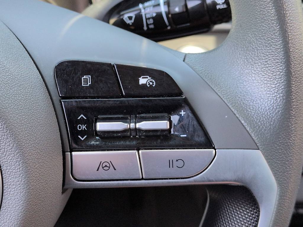 Thumbnail: 2024 Hyundai Elantra - 31