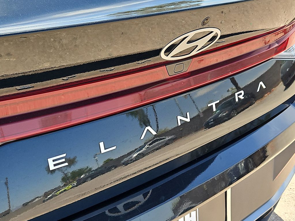 Thumbnail: 2024 Hyundai Elantra - 23