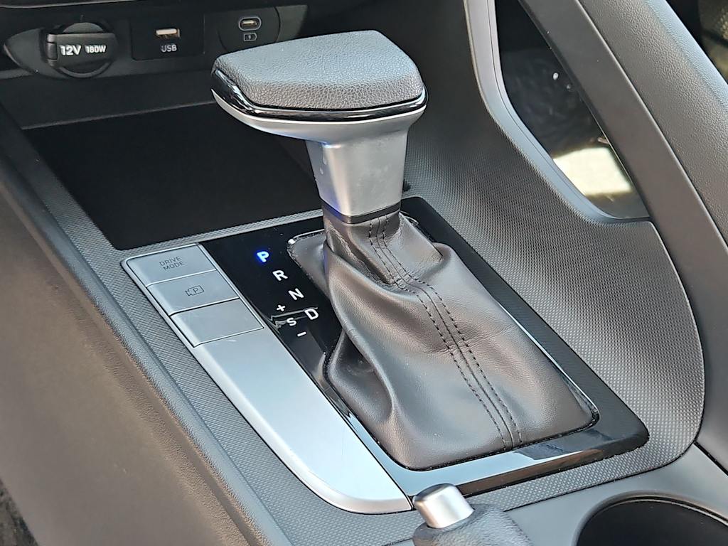 Thumbnail: 2024 Hyundai Elantra - 16