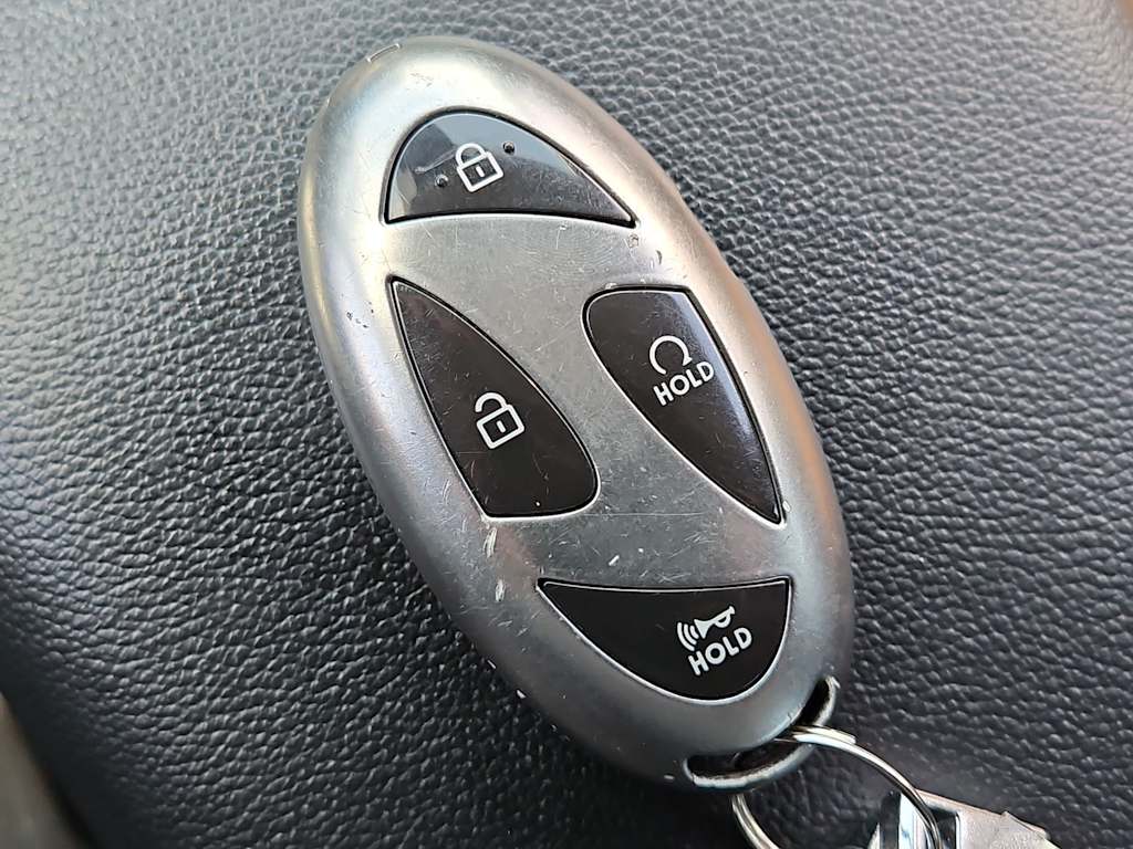 Thumbnail: 2024 Hyundai Elantra - 17