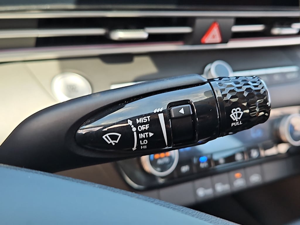 Thumbnail: 2024 Hyundai Elantra - 29