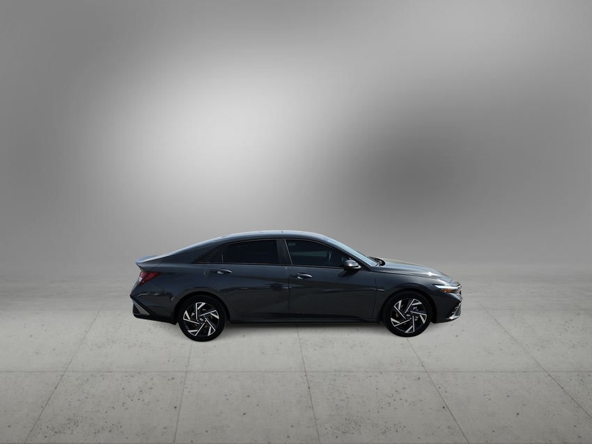 Thumbnail: 2025 Hyundai Elantra - 22